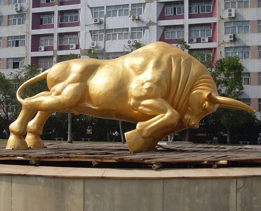 铸铜动物雕塑-金牛