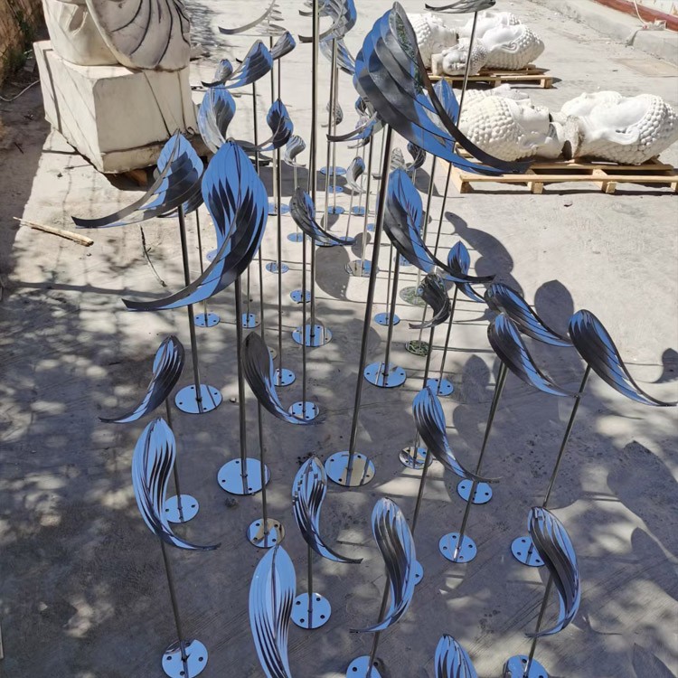不锈钢鱼群雕塑